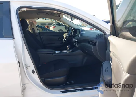 2022 Nissan Sentra Sv Xtronic Cvt z USA, uszkodzony, nr VIN 3N1AB8CV2NY305679